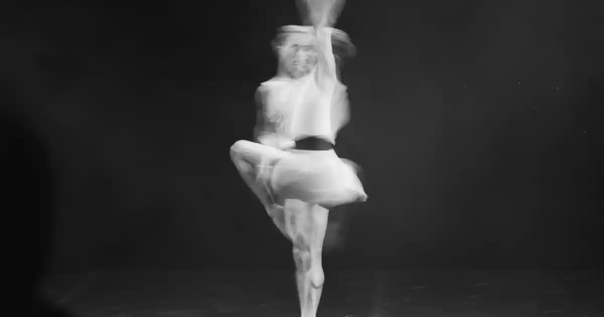 Senna 32 İnç TV: Kompakt Tasarım ve Yüksek Performanslı Full HD Akıllı Televizyon