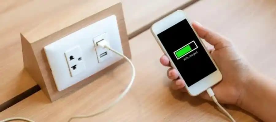 Telefonun Şarjı Neden Tam Dolmaz? Batarya ve Şarj Sorunları Çözüm Rehberi