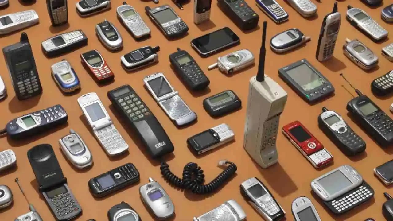 Türkiye'ye İlk Cep Telefonu Gelişi ve Mobil İletişimin Tarihsel Gelişimi