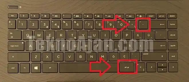 Uzun Çizgi Klavye: Fonksiyonellik ve Ergonomiyi Buluşturan Teknolojik Çözümler