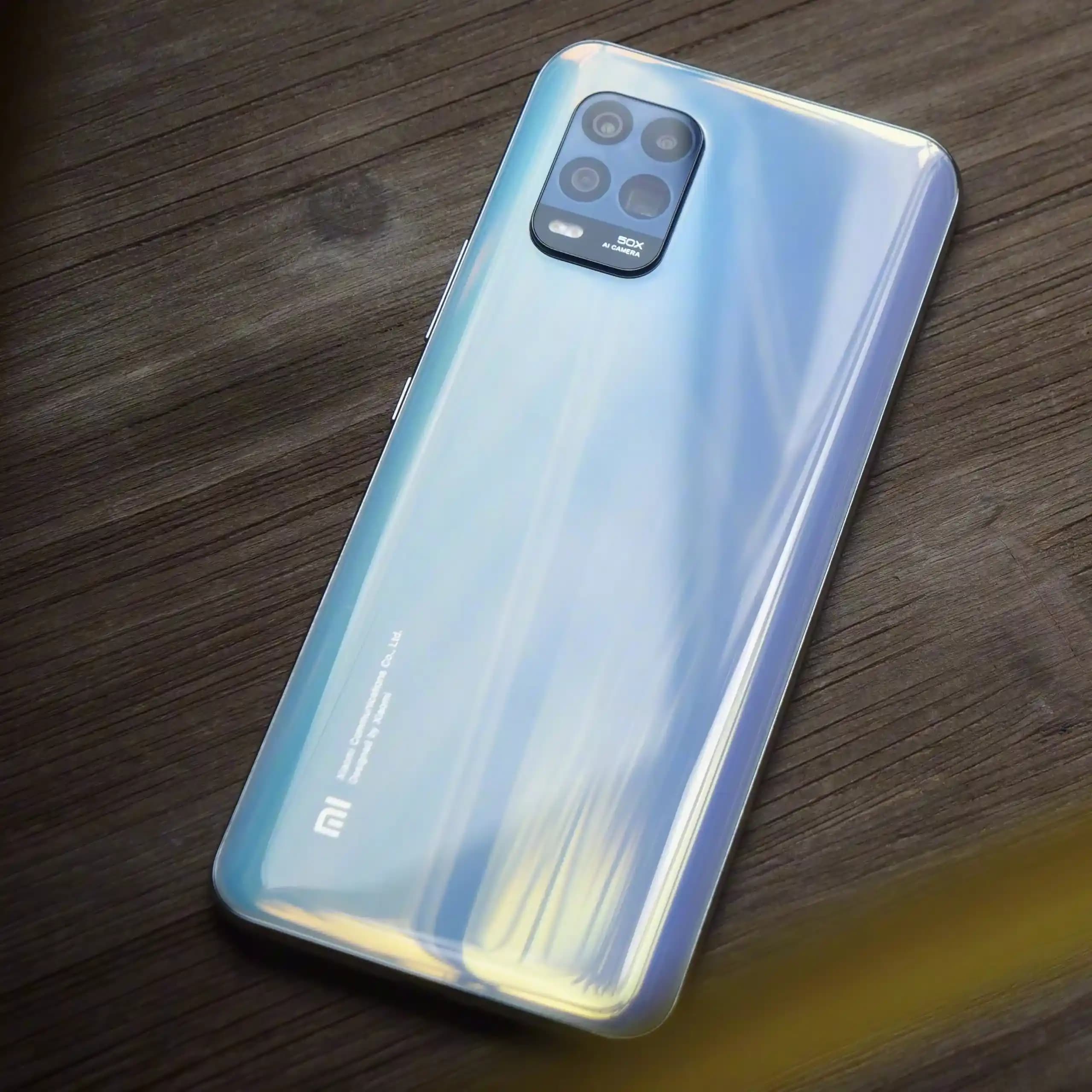 Xiaomi Mi 10 Lite Zoom: Uygun Fiyatlı 5G Destekli Zoom Kamera Özellikli Akıllı Telefon