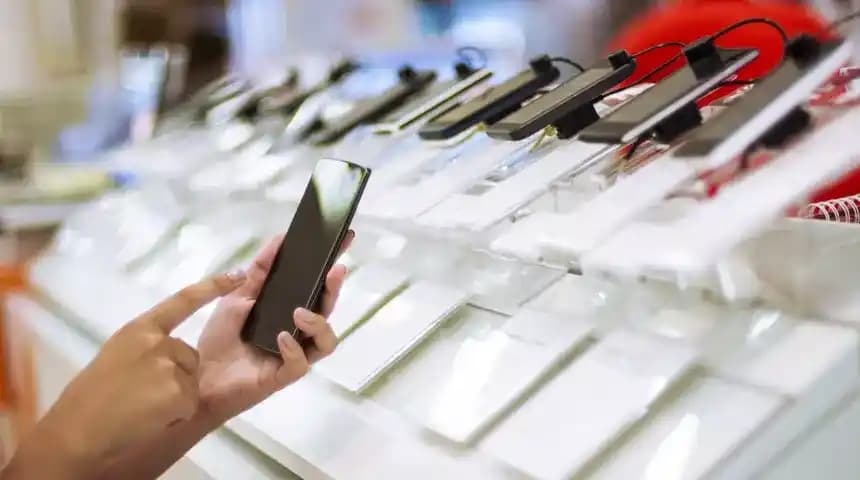 Akıllı Telefon Seçerken Dikkat Edilmesi Gereken Güncel ve Temel Özellikler