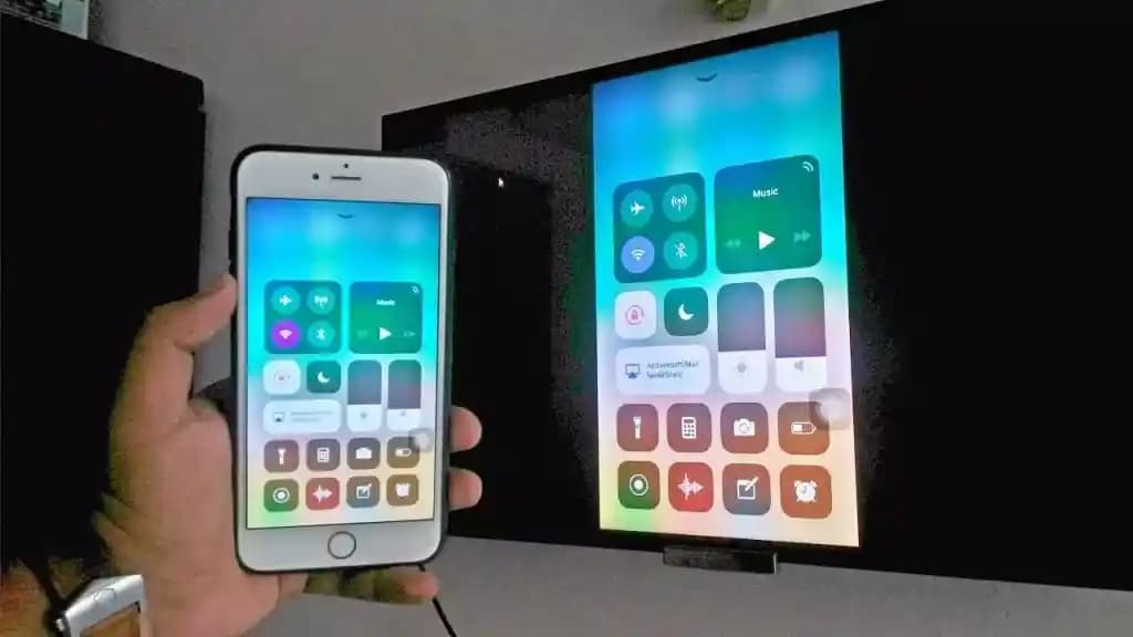 Apple Telefonlarıyla Televizyona Yansıtma Yöntemleri ve Güvenlik İpuçları