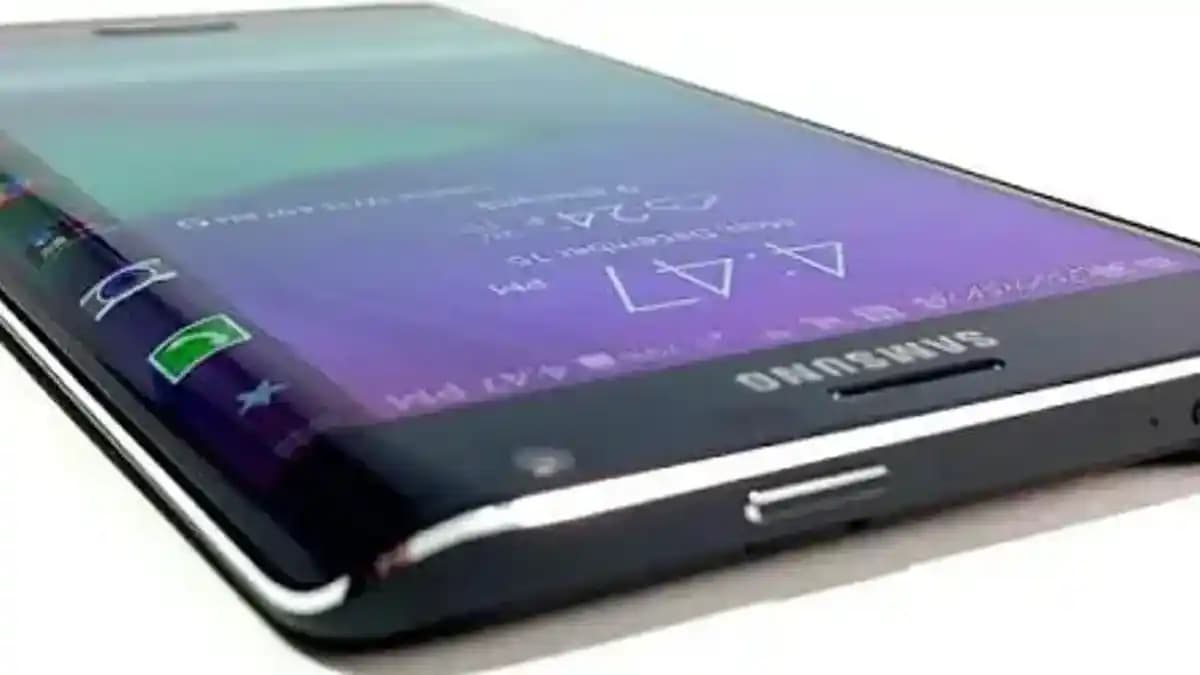 Eğimli Ekran Teknolojisi ve Akıllı Telefonlarda Kullanım Potansiyeli