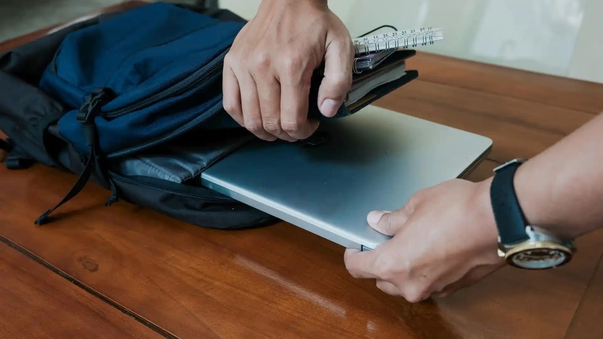 En İyi Laptop Çantası Seçimi: Dayanıklılık, Güvenlik ve Ergonomik Tasarım Analizi