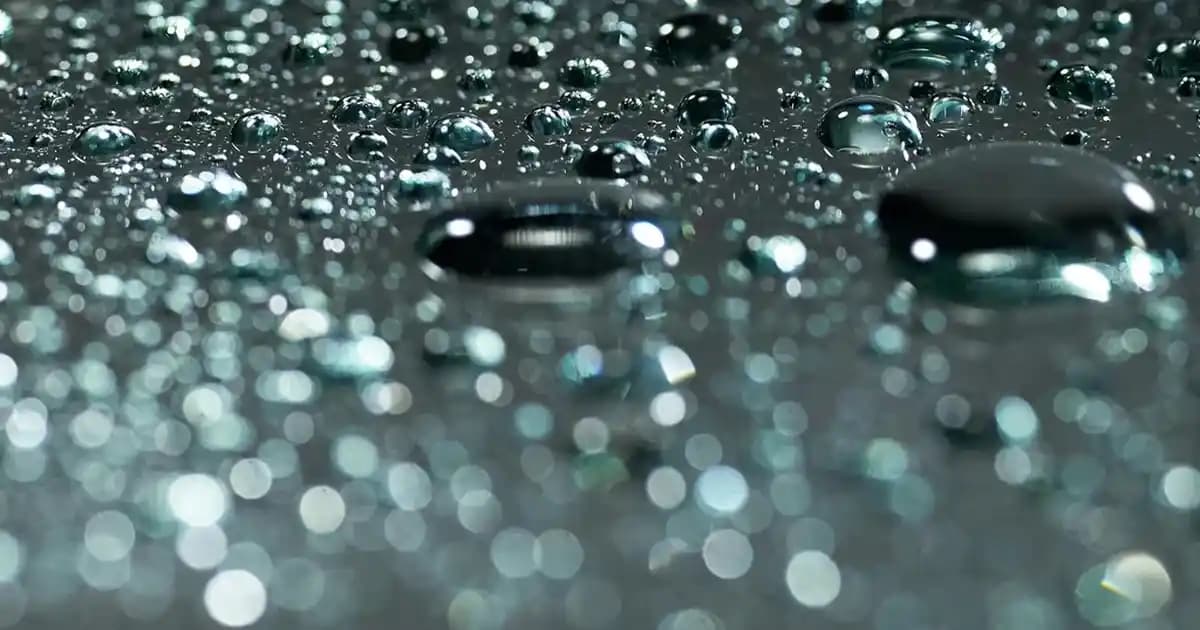 Güneşte Ekranı Görünen Telefonlar: Yüksek Parlaklık ve Güneş Dayanıklı Teknolojiler