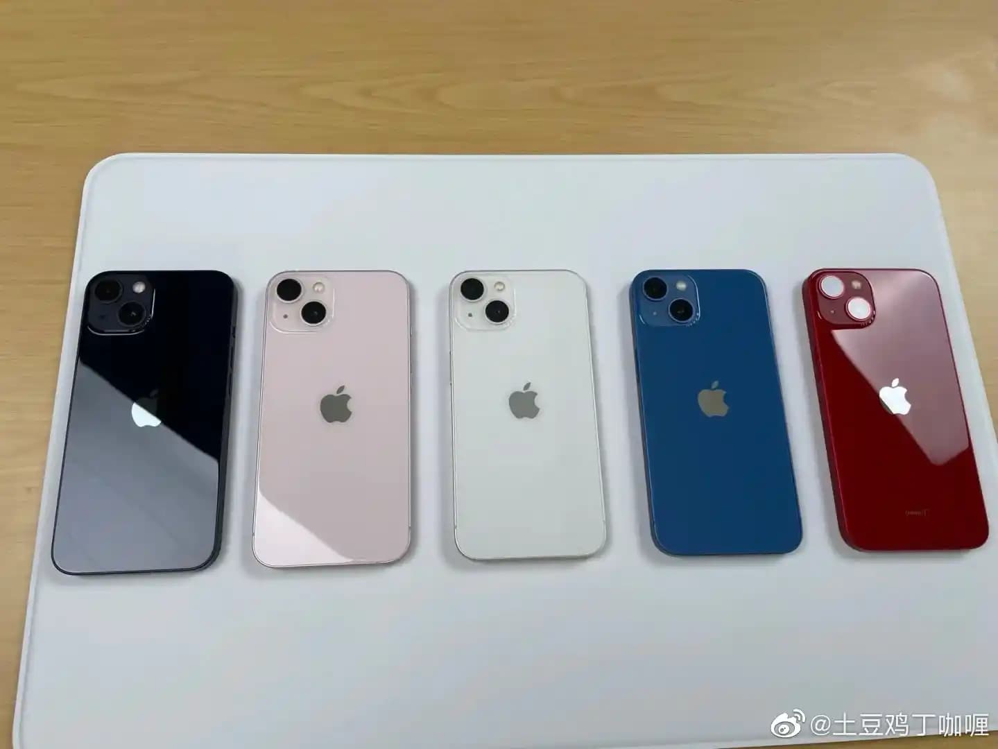 iPhone Renk Seçenekleri ve Kullanıcı Tercihleri Analizi