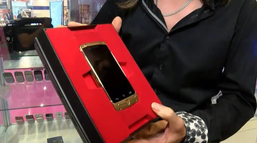 Türkiye'de En Uzun Telefonlar ve Kadın Haklarını Güçlendiren Yasal Gelişmeler