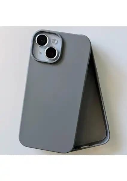 iPhone 15 için en iyi kılıf seçiminde Pilanix ve Pirok Store karşılaştırması 2