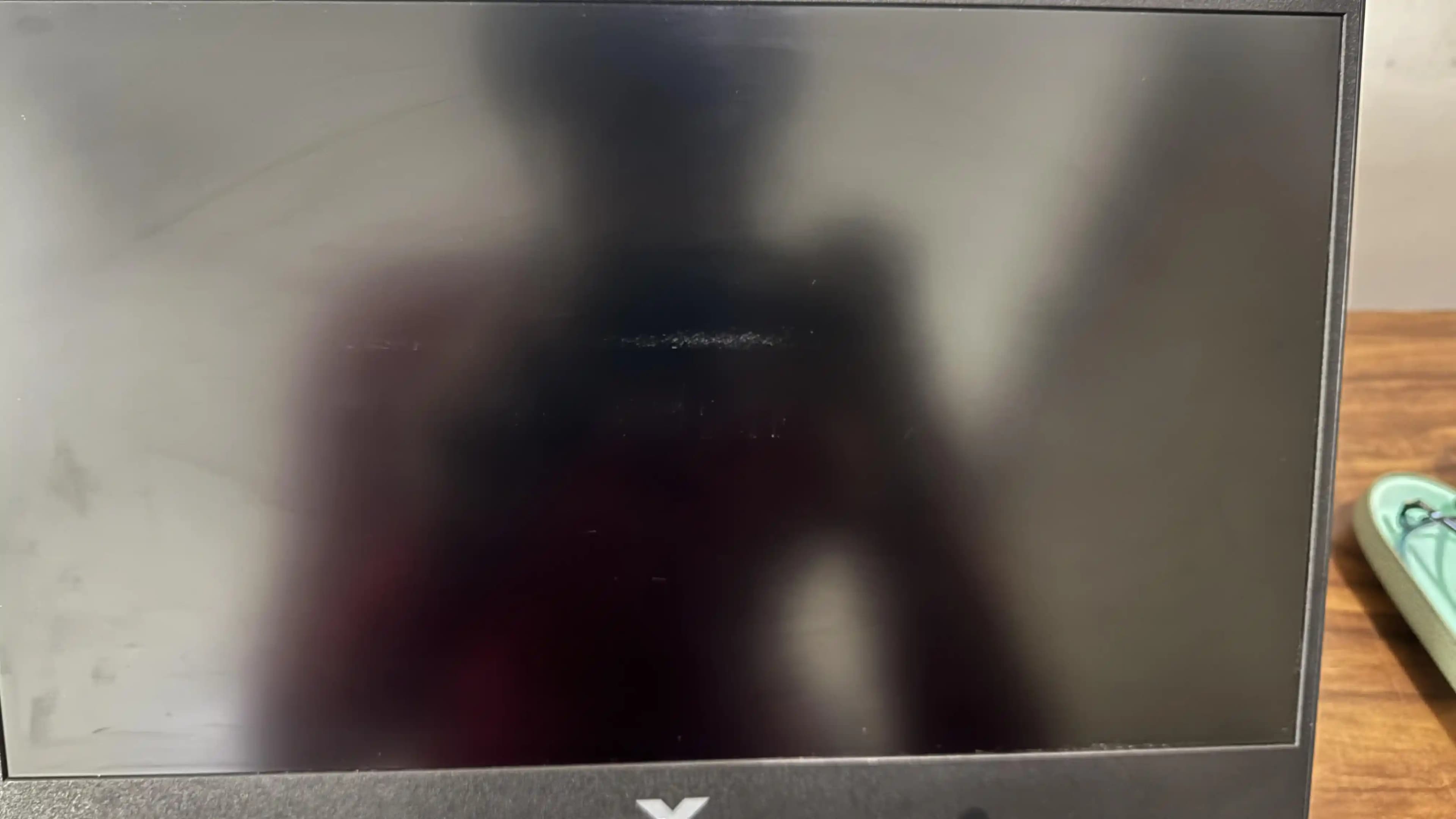 Laptop Ekranındaki Çizik ve Lekelerin Temizliği, Korunması ve Hasar Nedenleri