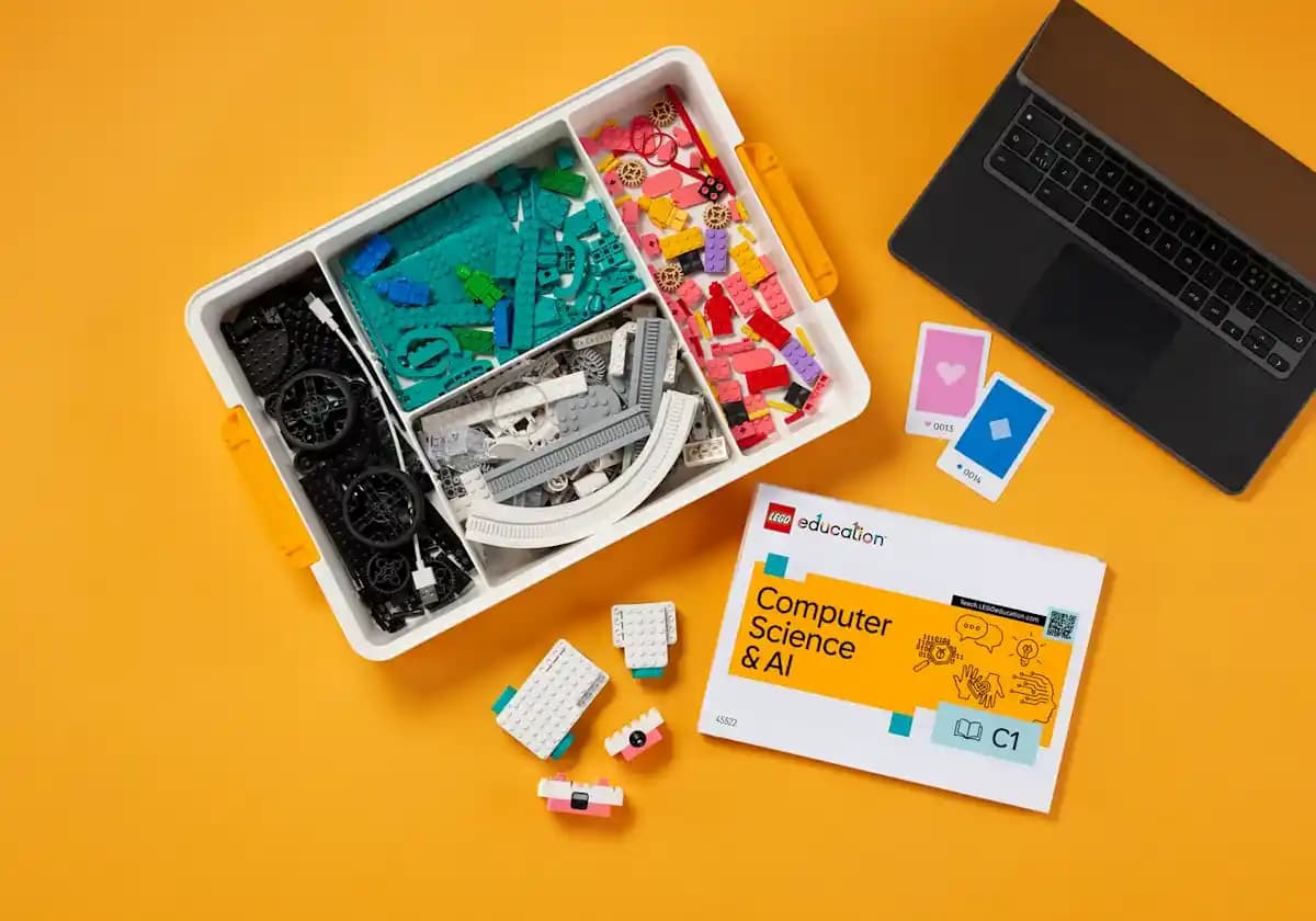 Lego'nun Yeni Eğitim Kitiyle Yapay Zekanın Temel Bilimleri Çocuklara Öğretiliyor