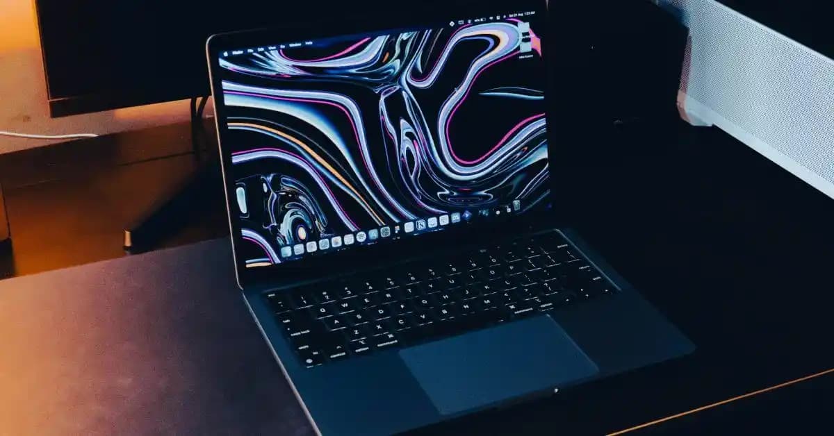 MacBook Pro İnceltilmesi: Performans, Dayanıklılık ve Bağlantı Seçenekleri Üzerine Değerlendirme