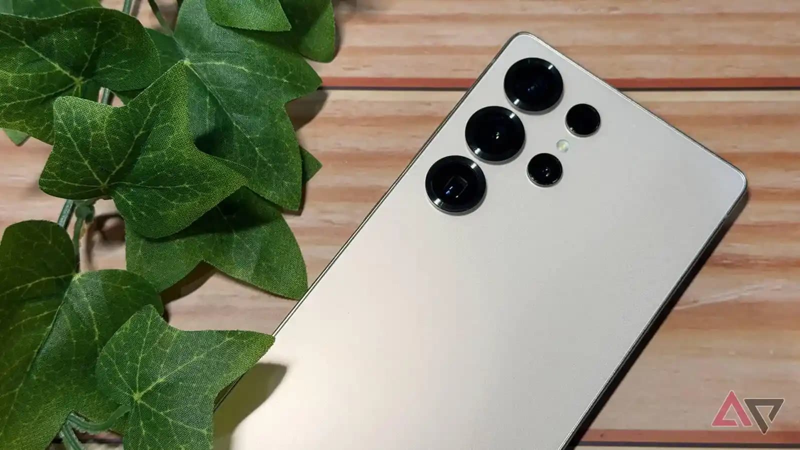 Samsung Galaxy S26'da Snapdragon ve Exynos İşlemcilerinin Performans ve Verimlilik Karşılaştırması