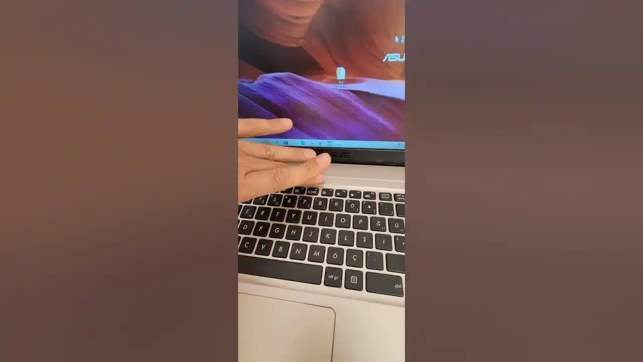 Dizüstü Bilgisayarlarda Dokunmatik Yüzey Açma ve Kullanım Rehberi