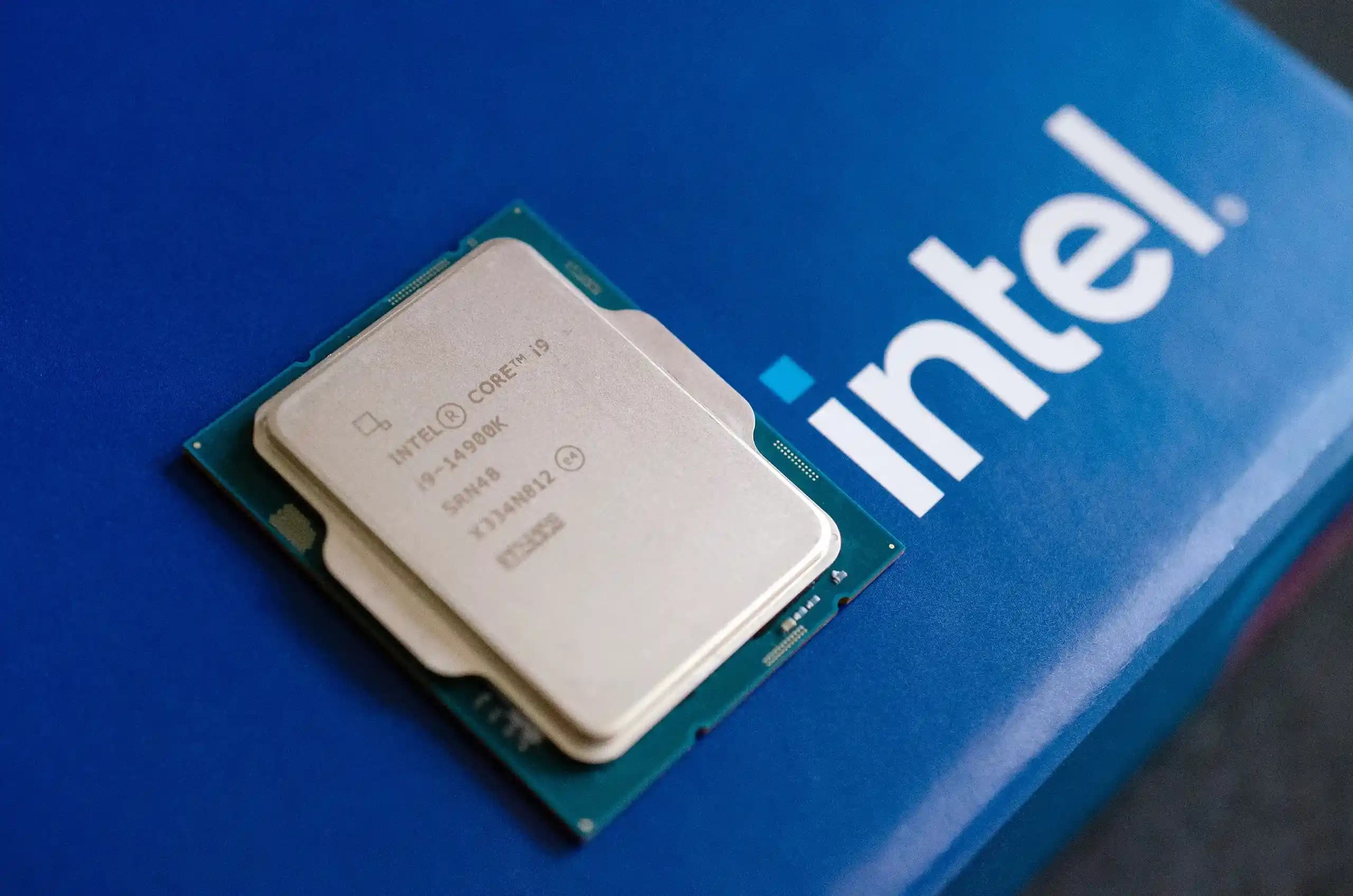 Intel İşlemci Serileri ve Güncel Teknolojik Yenilikler Hakkında Kapsamlı Bilgi