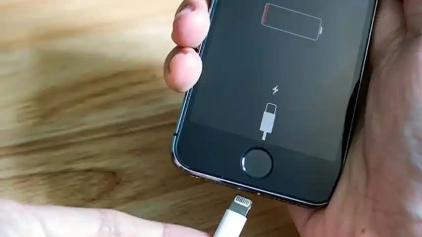 iPhone Yavaş Şarj Olma Nedenleri ve Çözüm Yolları Hakkında Detaylı Bilgi