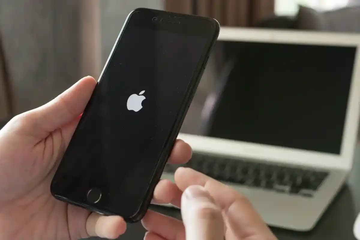 iPhone Yeniden Başlatma ve Güncelleme İşlemleri: Yeni Modeller ve Teknik Detaylar