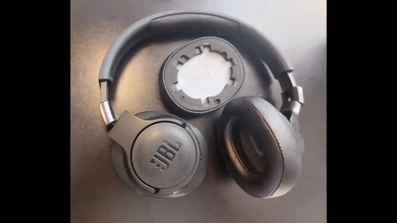 JBL Kulaklık Pedi Değiştirme Rehberi: Adımlar ve Dikkat Edilmesi Gerekenler