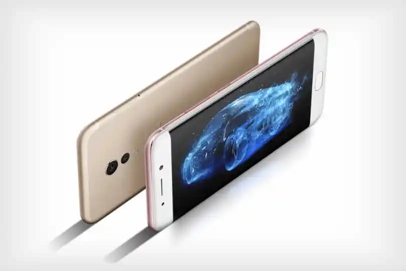 Kavisli Ekran Telefonlar: Tasarım, Avantajlar ve Gelecek Trendleri
