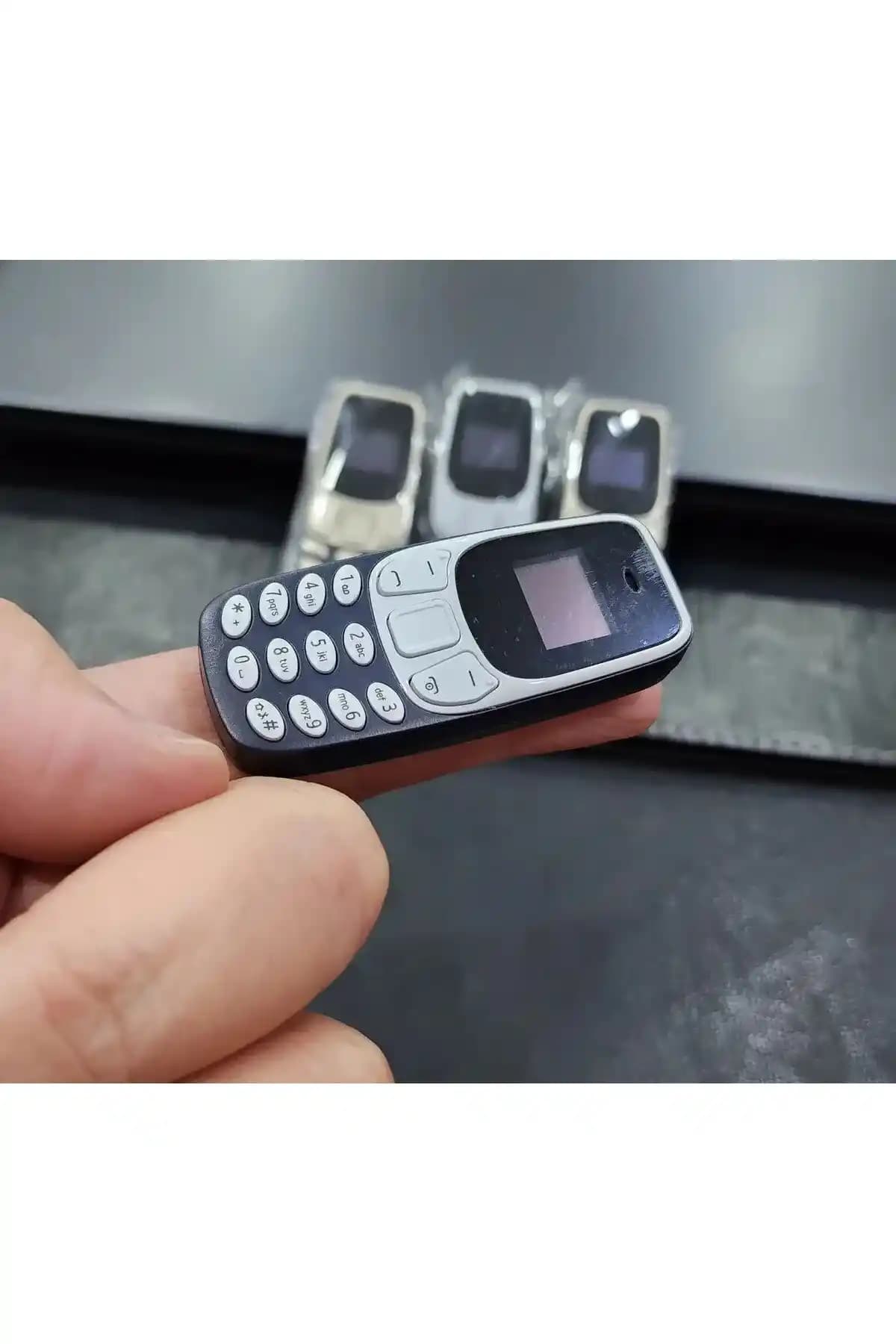 Mini Parmak Telefonlar: Günümüz Teknolojisinde Taşınabilirlik ve Kullanım Kolaylığı