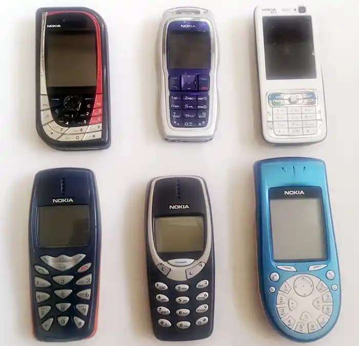 Nokia Eski Cep Telefonları: Dayanıklılık ve Basitlik Özellikleriyle Günümüzde Değerini Koruyor