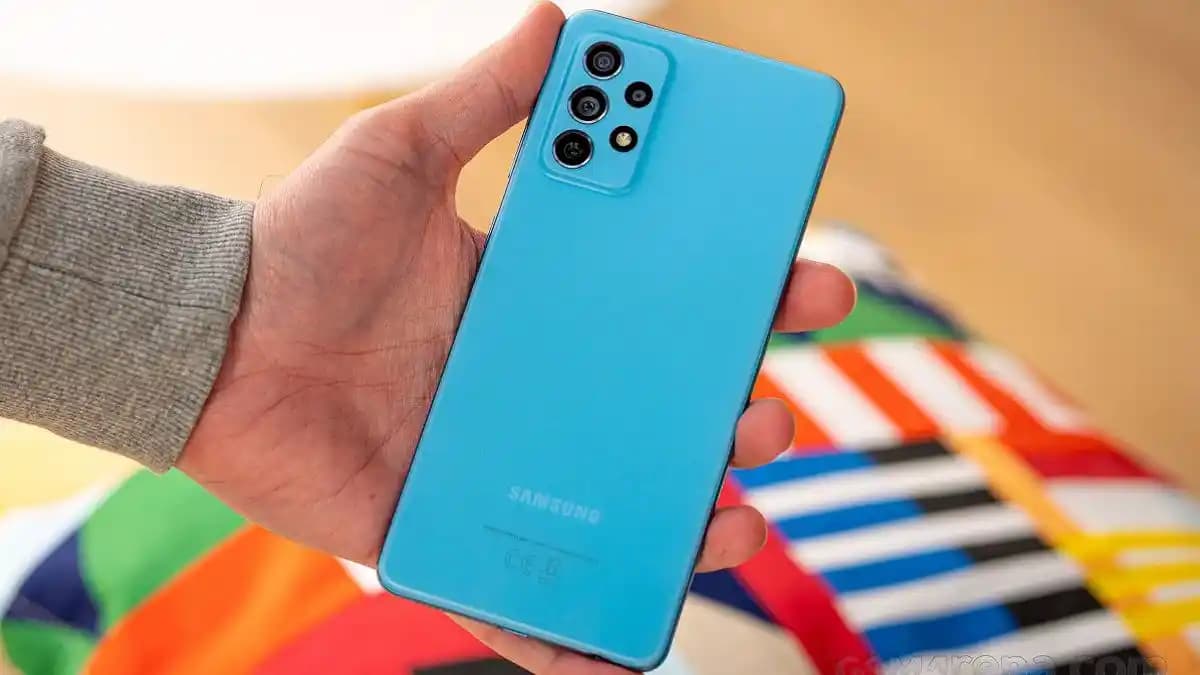 Samsung Galaxy A72 Güncellemeleri: Güncel Yazılım ve Güvenlik İyileştirmeleri Hakkında Bilmeniz Gerekenler