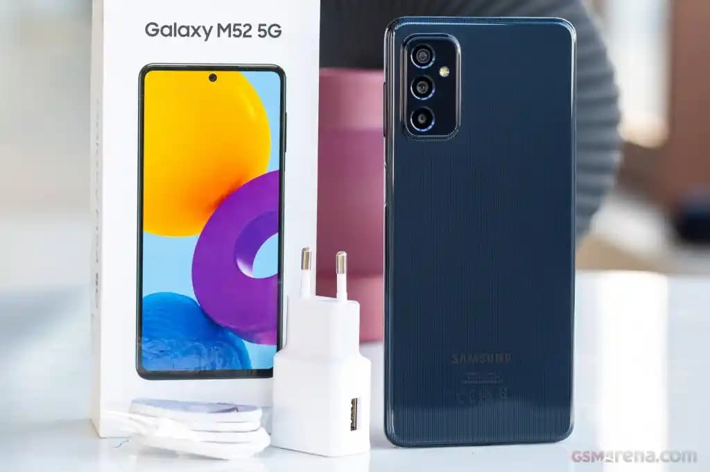 Samsung Galaxy M52 İncelemesi: Tasarım, Performans ve Kamera Özellikleriyle Güncel Akıllı Telefon