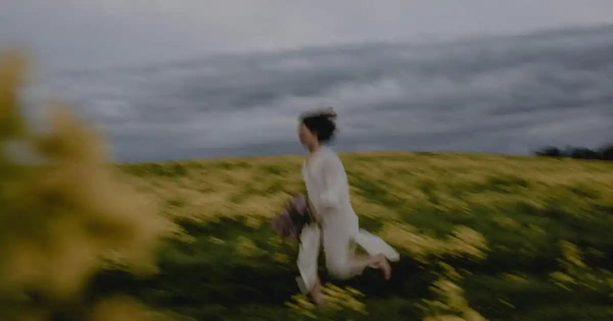 Samsung Galaxy S21 FE ve Redmi Note 10 Pro: Akıllı Telefon Seçenekleri ve Karşılaştırması