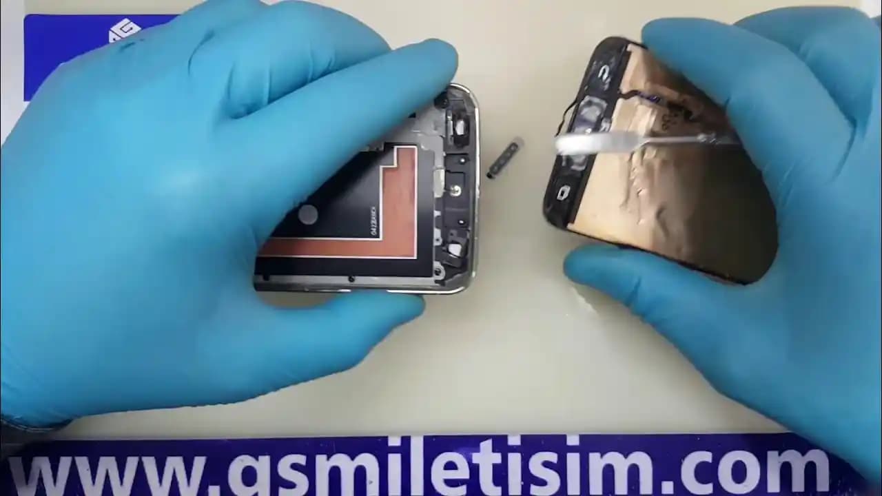 Samsung Galaxy S5 Mini Ekran Değişimi Rehberi: Süreç, Malzemeler ve Dikkat Edilmesi Gerekenler