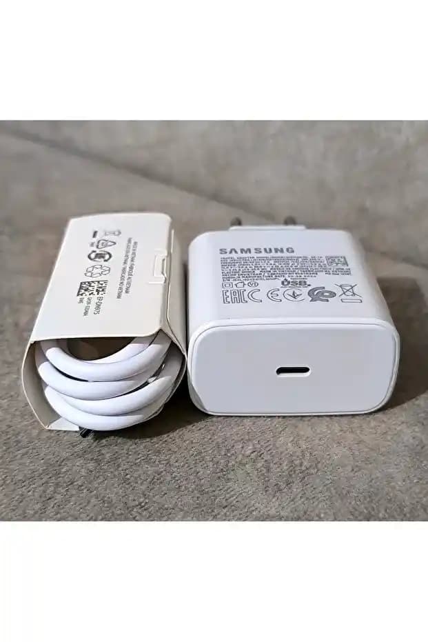 Samsung S23 Ultra için Orijinal Şarj Adaptörü: Güvenlik ve Performansın Anahtarı