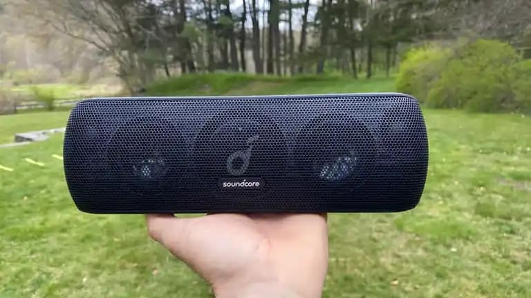 Soundcore Motion Plus: Dayanıklı ve Güçlü Kablosuz Hoparlör Özellikleri ve Kullanım Alanları