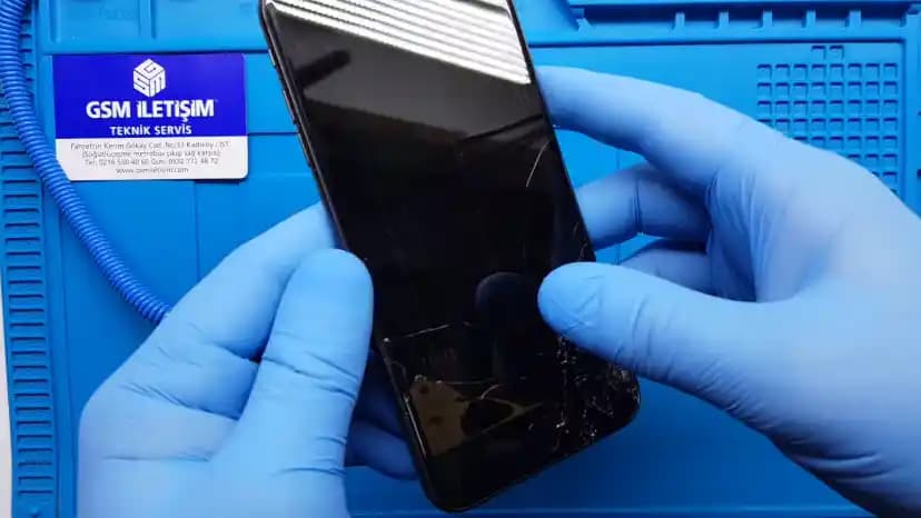 Telefon Ekranındaki Su Lekesini Güvenli ve Etkili Temizleme Yöntemleri