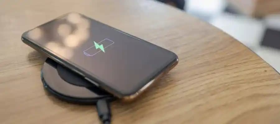 Telefonların Hızlı Şarj Olmasını Sağlayan Güncel Teknolojiler ve Uygulamalar