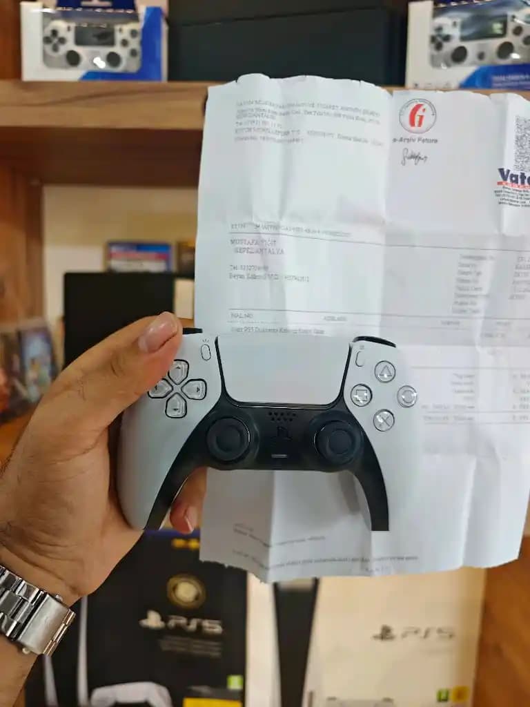Vatan PS5 Kol: Ergonomik ve Dayanıklı Oyun Kontrol Cihazı Özellikleri ve Kullanım Alanları