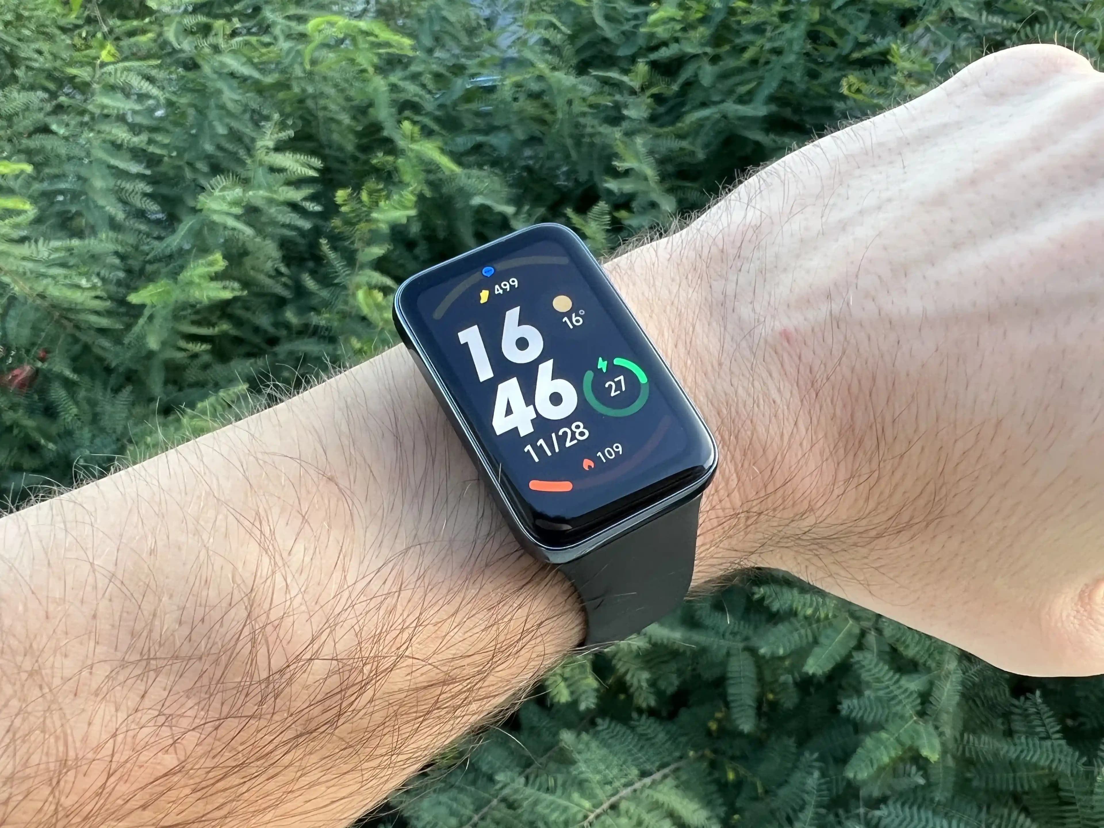 Xiaomi Smart Band 7 Pro ile 9 Pro Karşılaştırması: Özellikler ve Fiyat Analizi