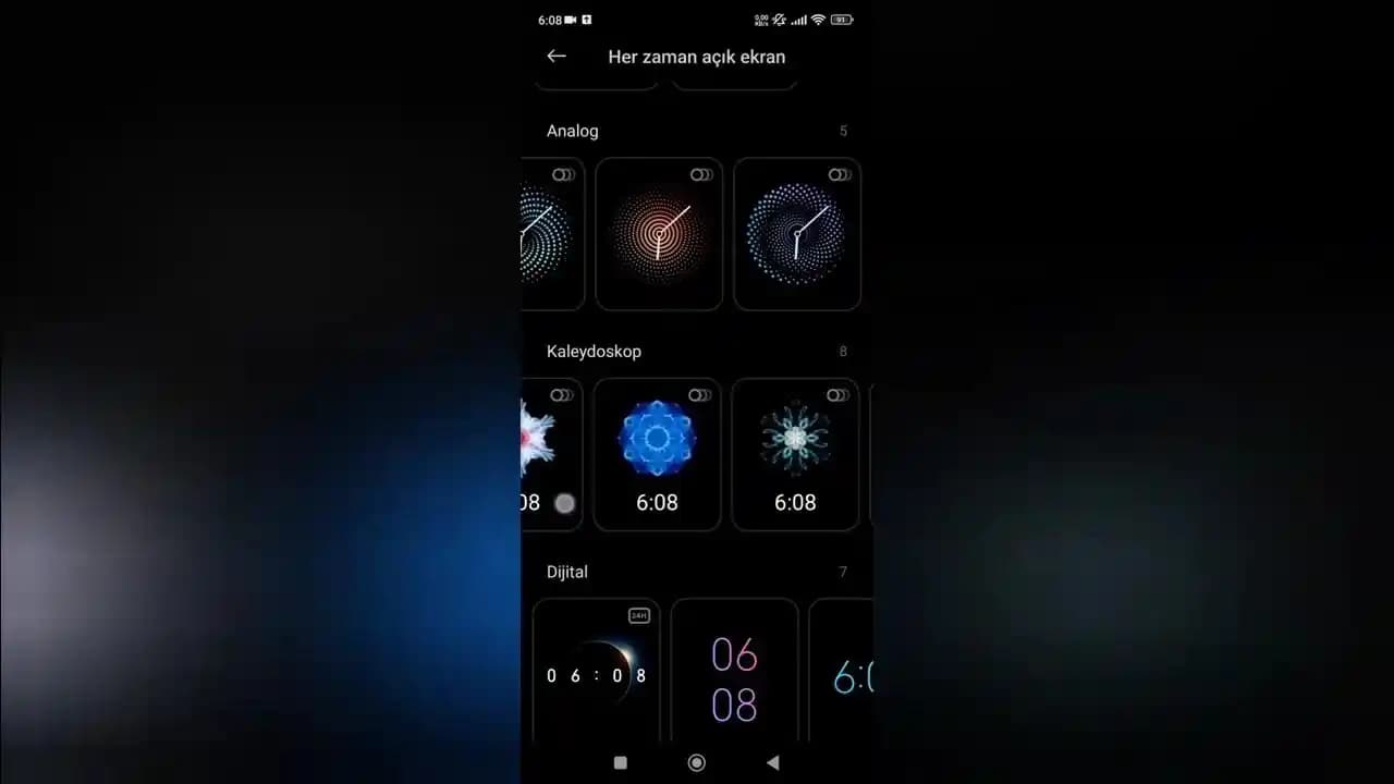 Xiaomi Telefonlarda Kilit Ekranında Analog Saat Özelliği ve Özelleştirme Seçenekleri