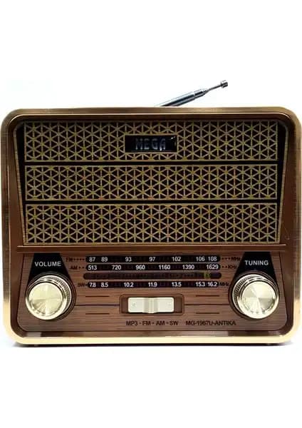 Everton ve MEGA Nostaljik Radyo Karşılaştırması: Tasarım ve Özellikler Analizi 2