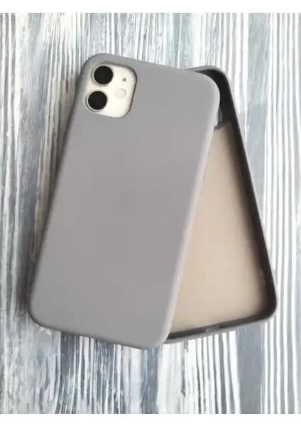 İki farklı iPhone 11 kılıfı karşılaştırması: Koruma ve tasarım özellikleri 2