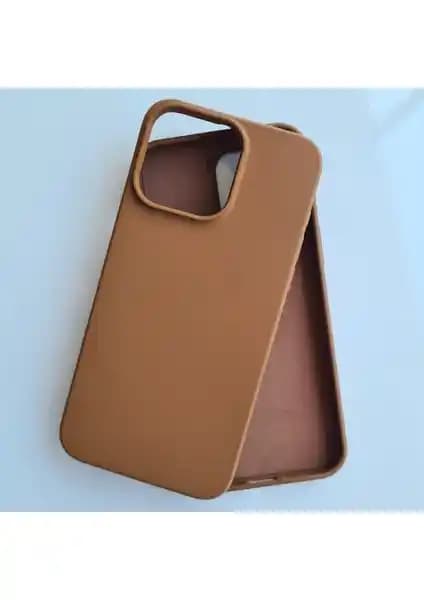 iPhone 14 Pro Max ve iPhone 15 Pro Max için Kadife Silikon Kılıf Karşılaştırması