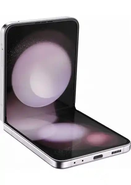 Samsung Galaxy Z Flip5 ve Z Flip6 Karşılaştırması: Tasarım, Performans ve Kullanıcı Yorumları