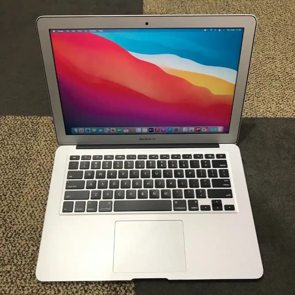 İkinci El MacBook Air Satın Alırken Dikkat Edilmesi Gerekenler ve Avantajlar