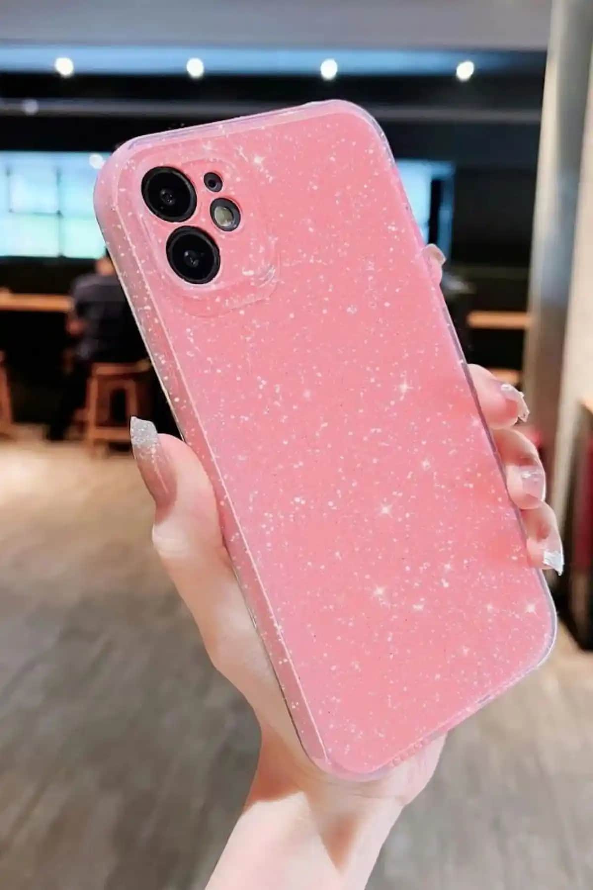 iPhone 11 Pembe için Şık ve Koruyucu Aksesuarlar ve Kılıf Seçenekleri