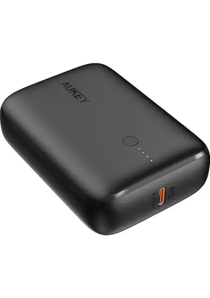 AUKEY PB-N83S-BK ve Woyax By Deji Magsafe Powerbank Karşılaştırması 1