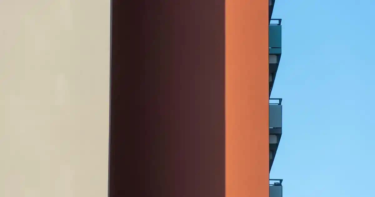 iPhone 14 Pro Renk Seçenekleri ve Estetik Uyum Sağlayan Tasarım Özellikleri