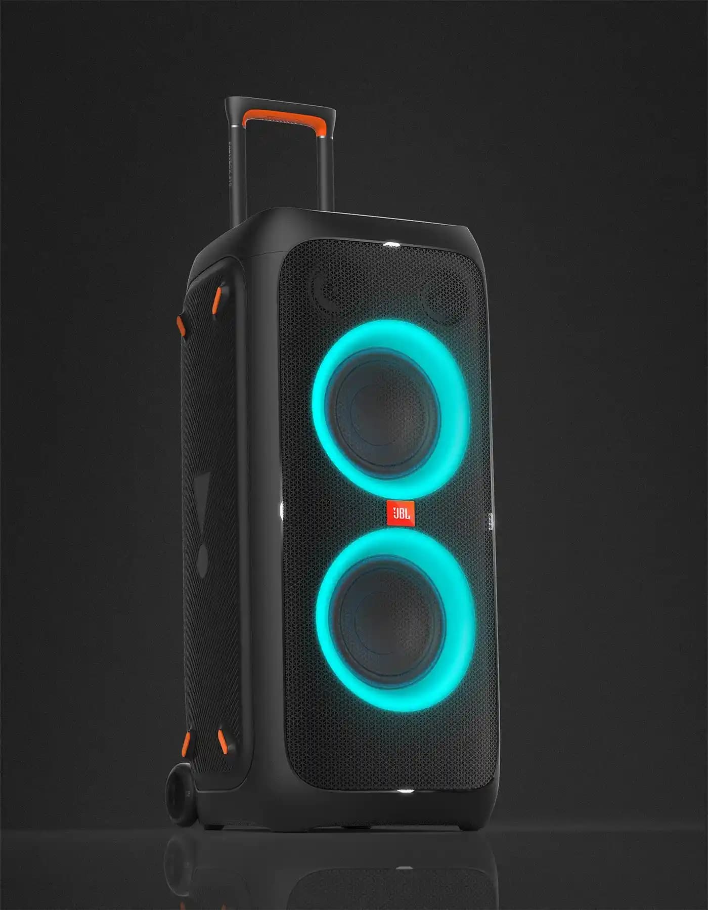 2025'te JBL PartyBox 310 ile Partilerinizde Ses ve Işık Şovunu Yakalayın