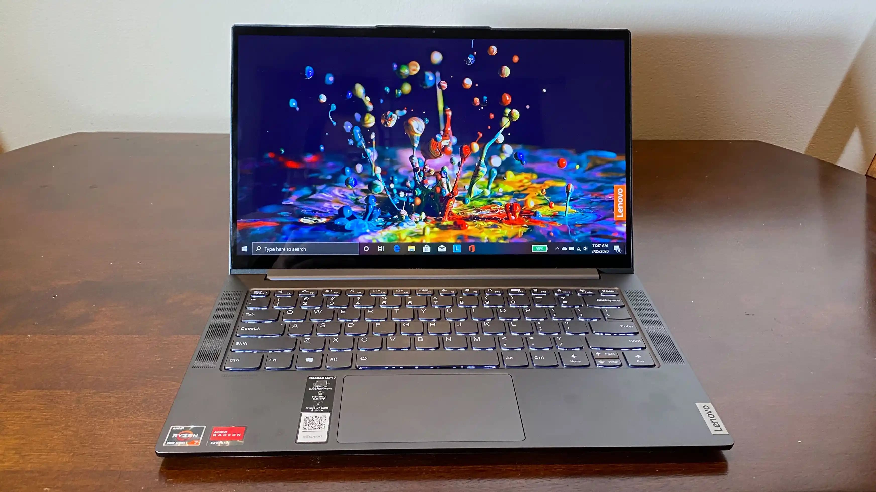 2025'te Lenovo Yoga Slim 7 ile İncelik ve Gücü Keşfedin