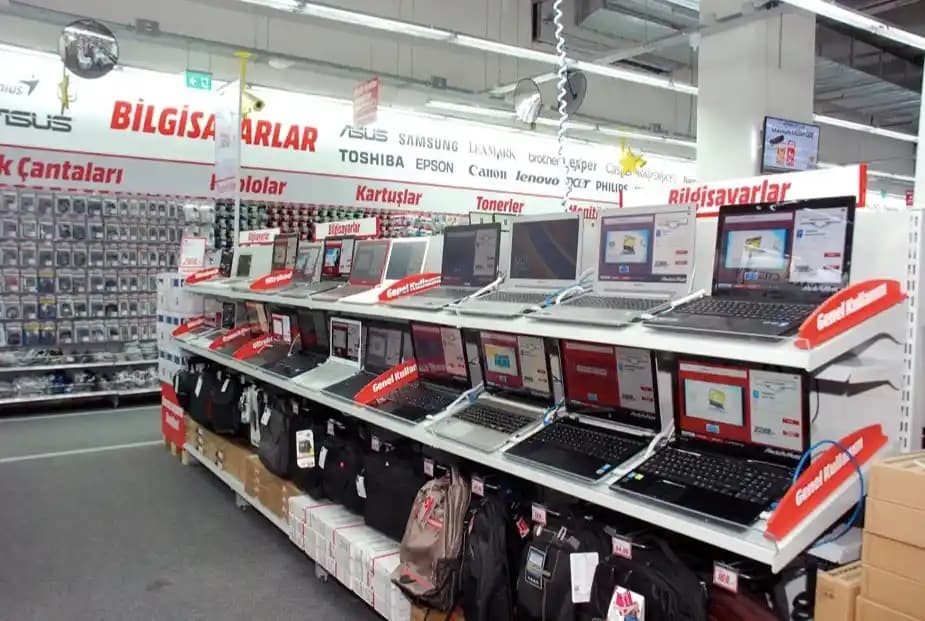 2025'te Media Markt'ta PC Toplama: Hayalinizdeki Sistemi Kurmanın 5 Sırrı