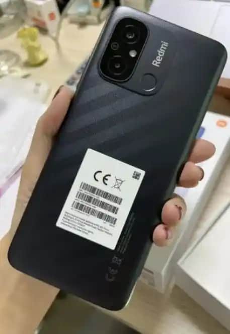 Telefon Görselleri: Elektronik ve Aksesuarlar Sektöründe Görsel Kullanımın Önemi ve Trendleri