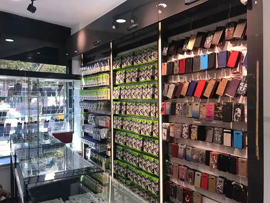 Telefon Mağazaları ve Elektronik Aksesuarları: Güncel Trendler ve Hizmetler