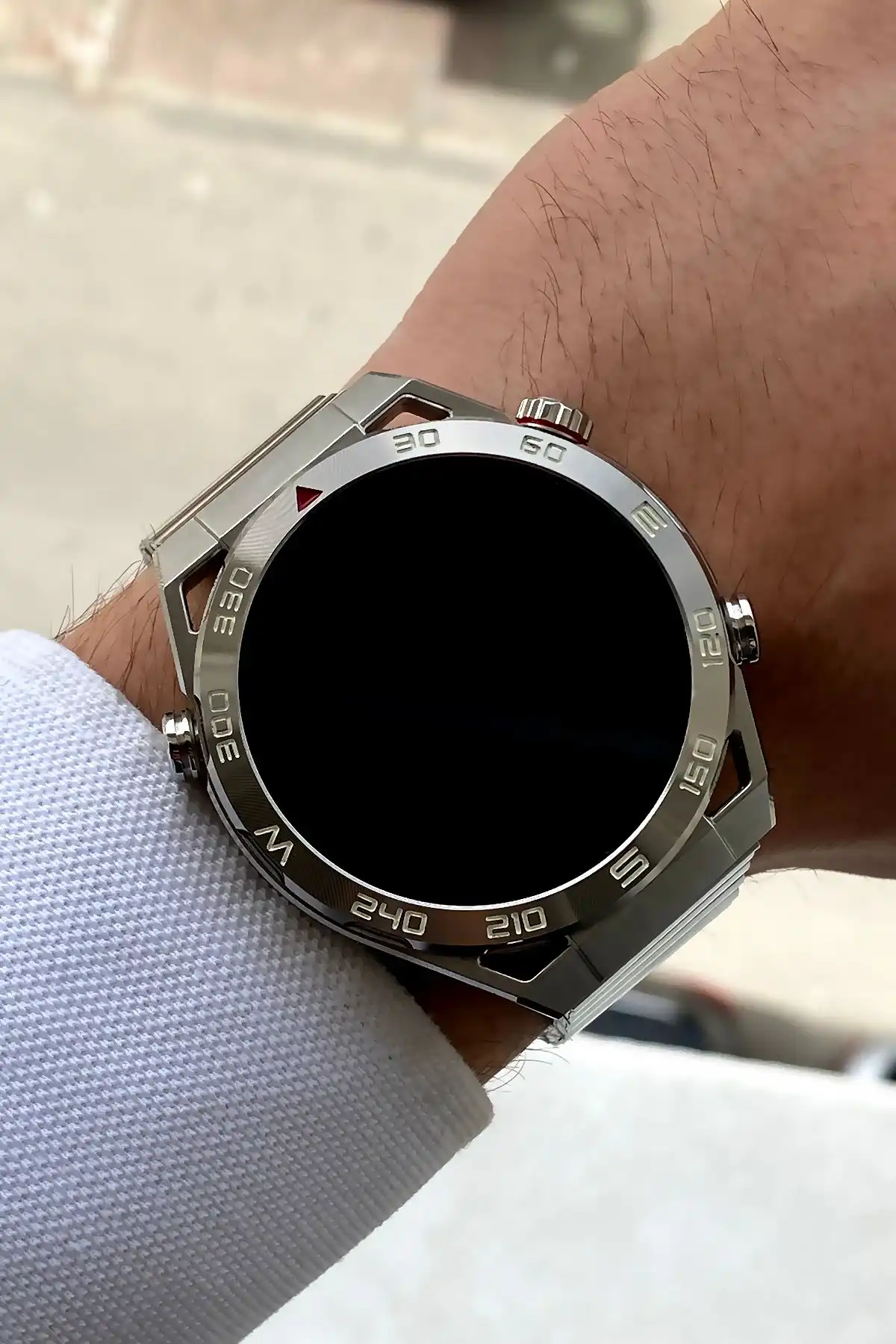 FERRO ve Havit M9030 Pro Akıllı Saat Karşılaştırması: Özellikler ve Performans